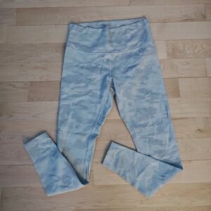 Lululemon Wunder Under High-Rise Ribbed Tights in an Incognito Camo Jacquard pat